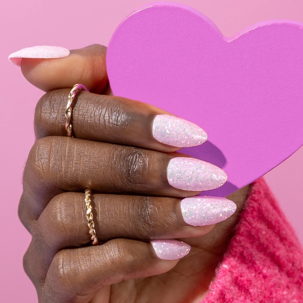 💗NEW Red Aspen nails - Picture 2 of 9